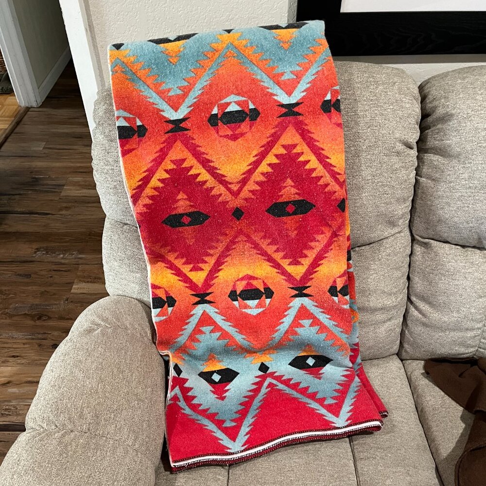 Vintage Adirondack Blanket 1970s Cabin Core Printed Fabric (82x69) Southwest - Picture 3 of 7